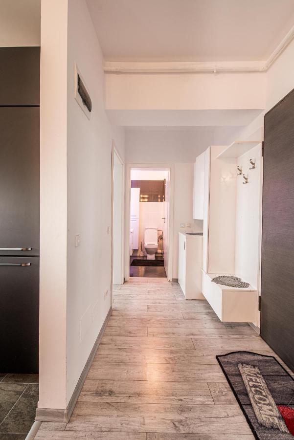 2-Room Penthouse Plaza Residence P1 Bukarest Exterior foto
